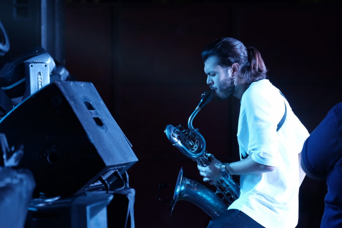 Geraldo Bhaskara, frontman Bass G bermain epic di SBJT 2019 - Bekasi